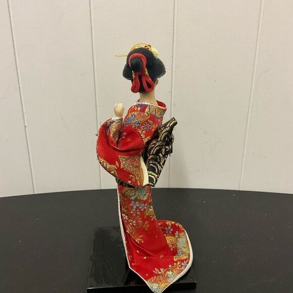 Vintage Antique 1940s Japanese Geisha Doll in Red & Gold Kimono 9” Cloth… - Picture 11 of 12